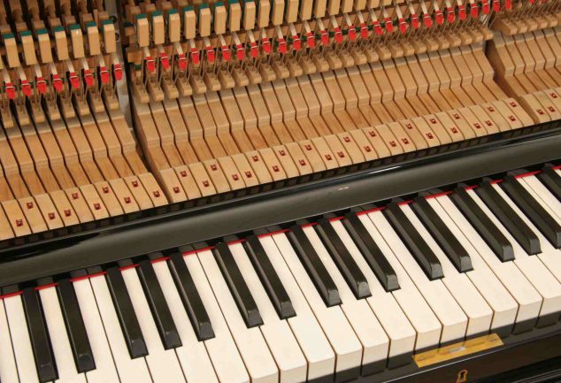 Klaviertasten reinigen oder desinfizieren Pianohaus Hamann