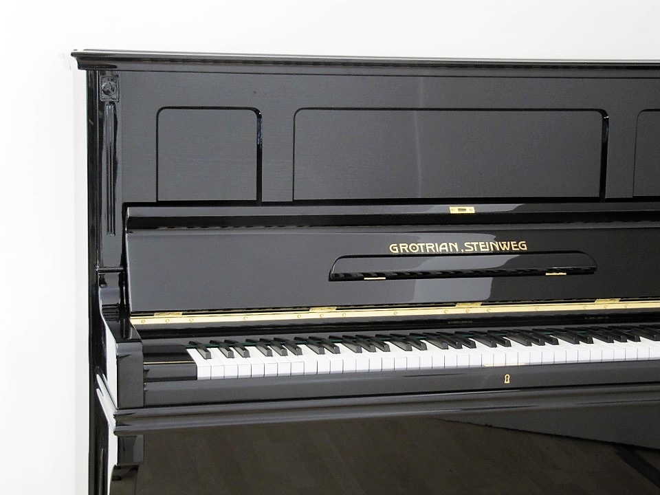 Marken Klavier und Piano - Beispiel Grotrian