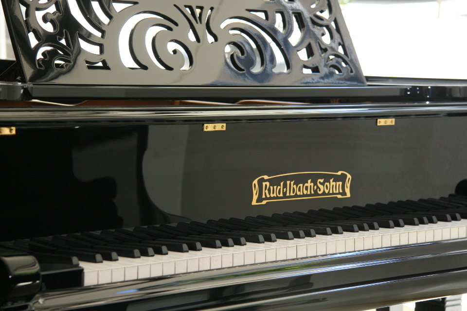 Marken Klavier und Piano - Beispiel Ibach