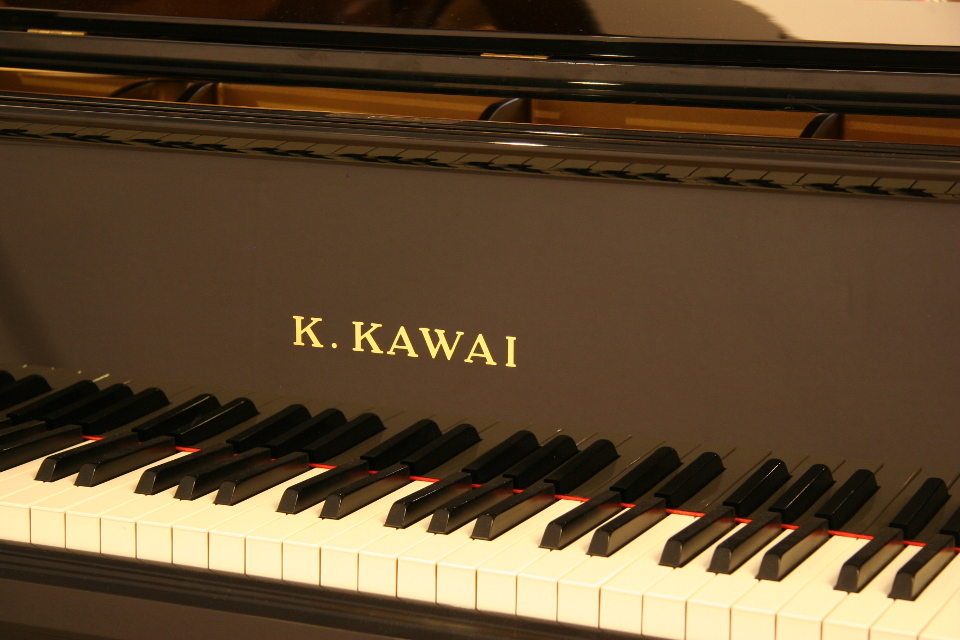 Marken Klavier und Piano - Beispiel Kawai